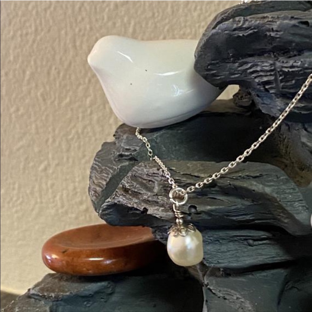Swarovski pearl necklace